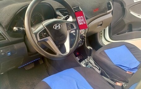 Hyundai Solaris II рестайлинг, 2012 год, 660 000 рублей, 3 фотография