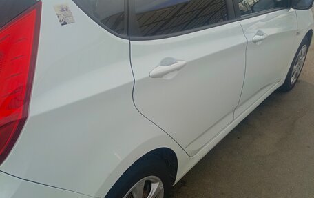 Hyundai Solaris II рестайлинг, 2012 год, 660 000 рублей, 16 фотография