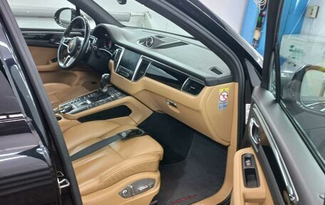 Porsche Macan I рестайлинг, 2016 год, 3 900 000 рублей, 5 фотография