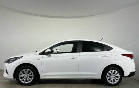 Hyundai Solaris II рестайлинг, 2021 год, 1 450 000 рублей, 2 фотография