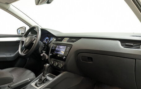 Skoda Octavia, 2018 год, 1 650 000 рублей, 11 фотография