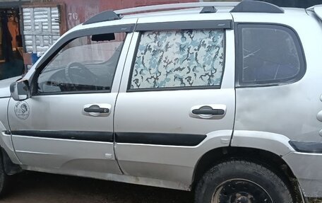 Chevrolet Niva I рестайлинг, 2006 год, 255 000 рублей, 21 фотография