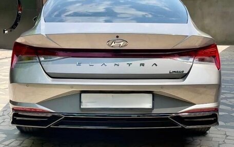 Hyundai Elantra, 2022 год, 1 550 000 рублей, 5 фотография