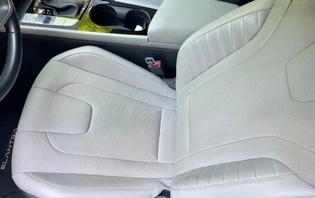 Hyundai Elantra, 2022 год, 1 550 000 рублей, 11 фотография