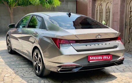 Hyundai Elantra, 2022 год, 1 550 000 рублей, 6 фотография