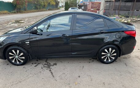 Hyundai Solaris II рестайлинг, 2012 год, 750 000 рублей, 2 фотография