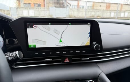 Hyundai Elantra, 2023 год, 2 350 000 рублей, 12 фотография