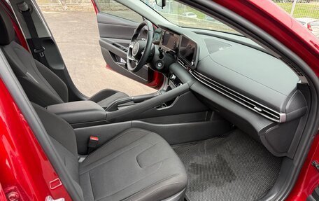 Hyundai Elantra, 2023 год, 2 350 000 рублей, 10 фотография