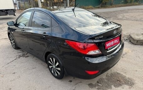 Hyundai Solaris II рестайлинг, 2012 год, 750 000 рублей, 3 фотография