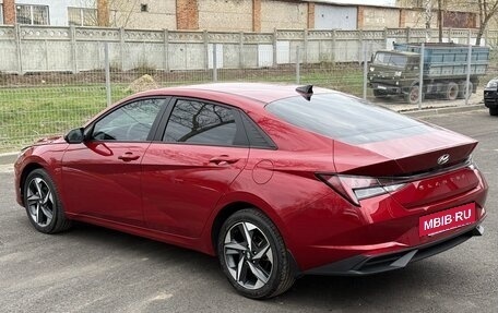 Hyundai Elantra, 2023 год, 2 350 000 рублей, 6 фотография