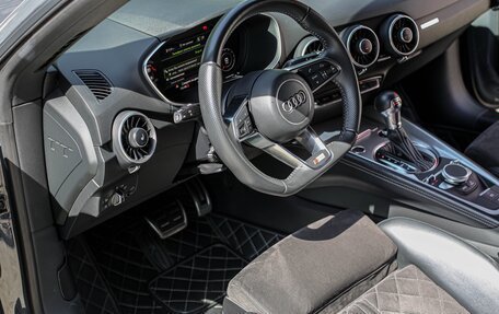 Audi TT, 2018 год, 3 300 000 рублей, 14 фотография