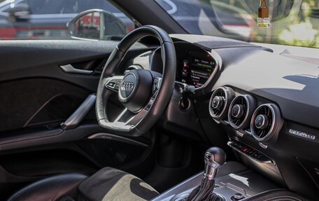 Audi TT, 2018 год, 3 300 000 рублей, 16 фотография