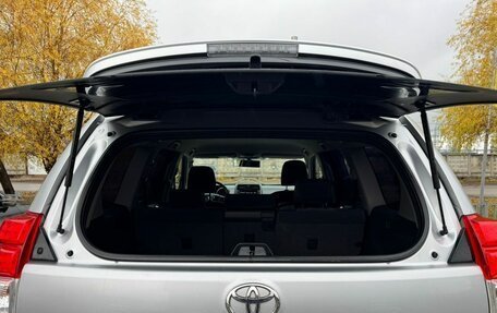 Toyota Land Cruiser Prado 150 рестайлинг 2, 2012 год, 3 490 000 рублей, 14 фотография