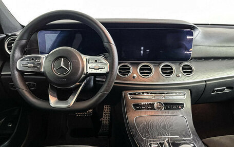Mercedes-Benz E-Класс, 2019 год, 2 699 000 рублей, 12 фотография