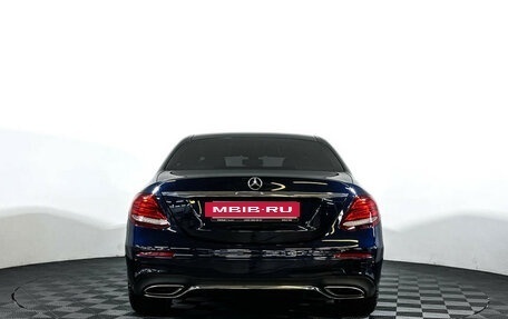 Mercedes-Benz E-Класс, 2019 год, 2 699 000 рублей, 6 фотография