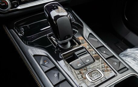 FAW Bestune T77, 2023 год, 2 150 000 рублей, 10 фотография