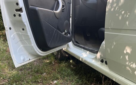 Renault Logan I, 2015 год, 580 000 рублей, 4 фотография