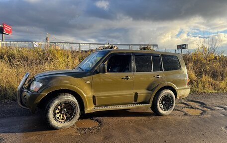 Mitsubishi Pajero III рестайлинг, 2004 год, 1 250 000 рублей, 5 фотография