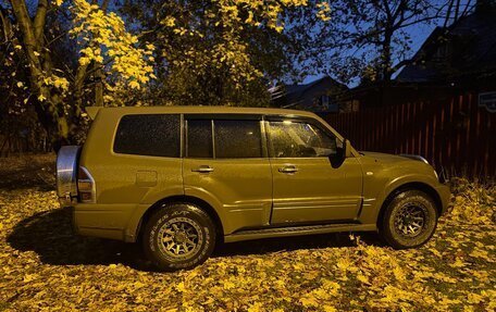 Mitsubishi Pajero III рестайлинг, 2004 год, 1 250 000 рублей, 25 фотография