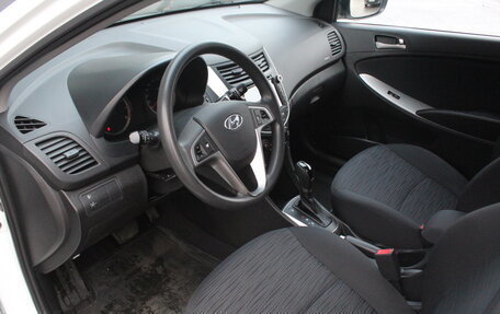 Hyundai Solaris II рестайлинг, 2015 год, 1 050 000 рублей, 7 фотография