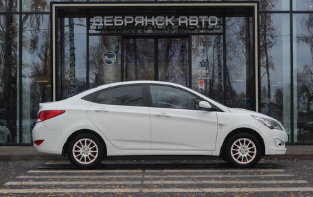 Hyundai Solaris II рестайлинг, 2015 год, 1 050 000 рублей, 3 фотография