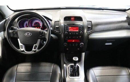 KIA Sorento II рестайлинг, 2010 год, 896 400 рублей, 11 фотография