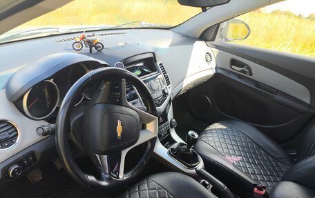 Chevrolet Cruze II, 2012 год, 700 000 рублей, 6 фотография