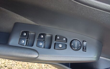 Hyundai Solaris II рестайлинг, 2017 год, 1 025 000 рублей, 7 фотография