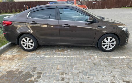 KIA Rio III рестайлинг, 2017 год, 960 000 рублей, 4 фотография