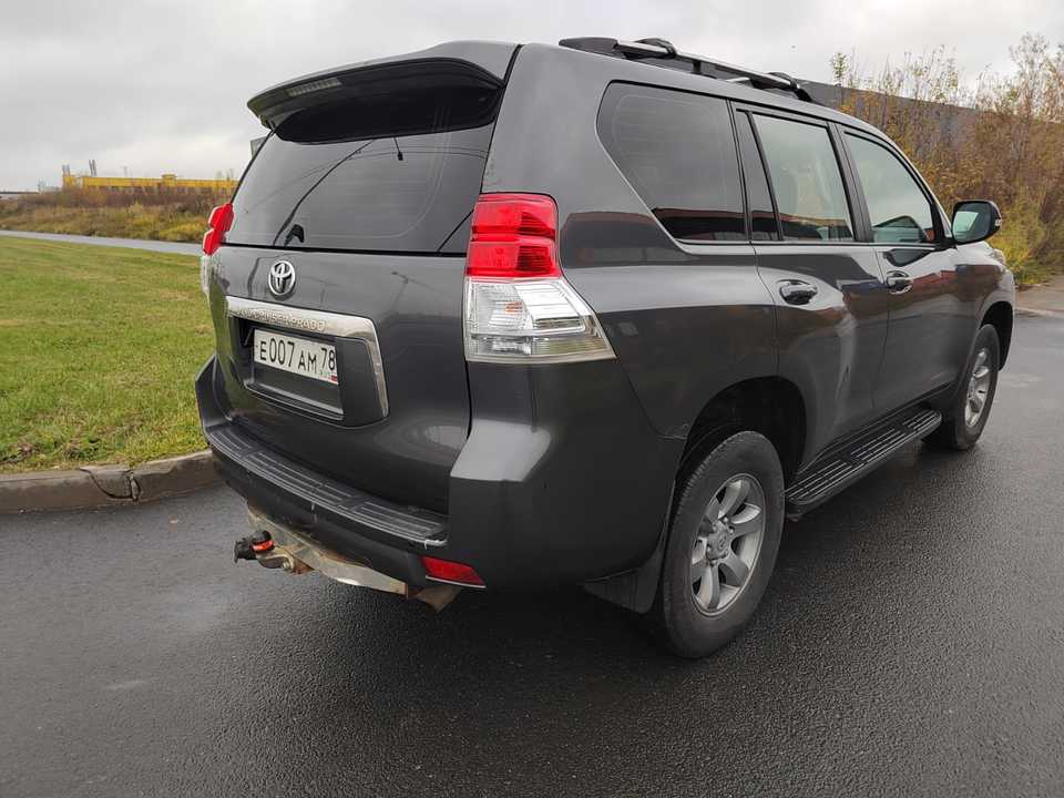 Toyota Land Cruiser Prado 150, 2011 год, 2 150 000 рублей, 5 фотография