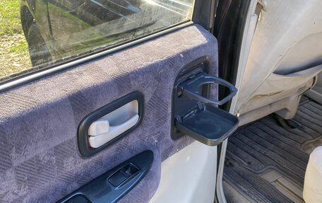 Nissan Bassara, 1999 год, 465 000 рублей, 16 фотография