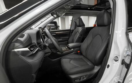 Toyota Highlander, 2025 год, 6 400 000 рублей, 9 фотография