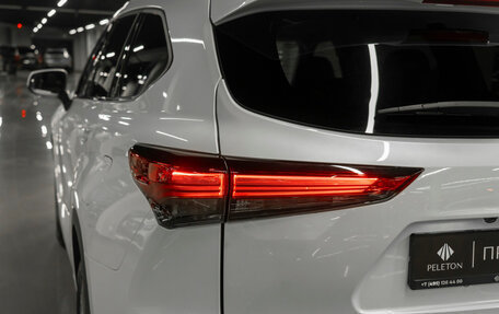 Toyota Highlander, 2025 год, 6 400 000 рублей, 31 фотография