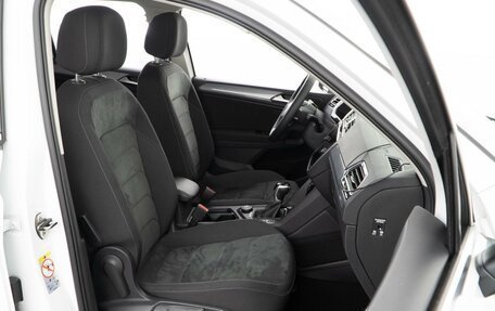 Volkswagen Tiguan II, 2021 год, 3 447 077 рублей, 8 фотография