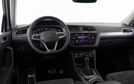 Volkswagen Tiguan II, 2021 год, 3 447 077 рублей, 6 фотография