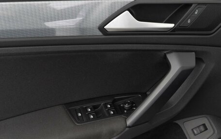 Volkswagen Tiguan II, 2021 год, 3 447 077 рублей, 12 фотография