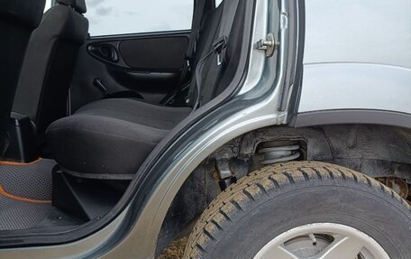 Chevrolet Niva I рестайлинг, 2017 год, 750 000 рублей, 12 фотография