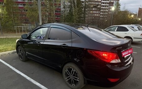 Hyundai Solaris II рестайлинг, 2013 год, 950 000 рублей, 5 фотография
