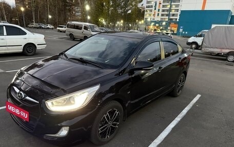 Hyundai Solaris II рестайлинг, 2013 год, 950 000 рублей, 3 фотография