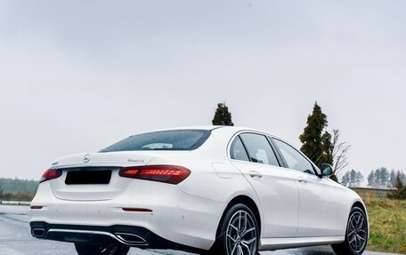 Mercedes-Benz E-Класс, 2021 год, 4 444 444 рублей, 2 фотография