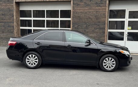 Toyota Camry, 2010 год, 1 320 000 рублей, 2 фотография