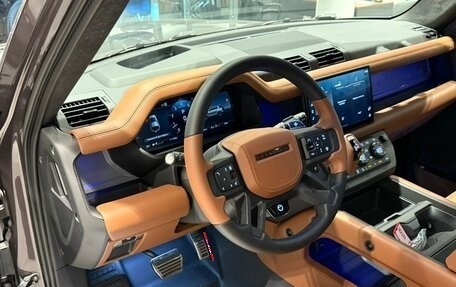 Land Rover Defender II, 2025 год, 28 875 000 рублей, 13 фотография