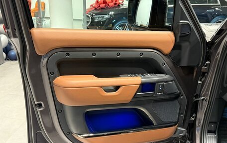 Land Rover Defender II, 2025 год, 28 875 000 рублей, 23 фотография