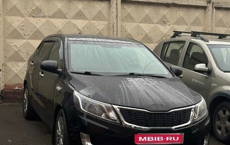 KIA Rio III рестайлинг, 2013 год, 560 000 рублей, 1 фотография