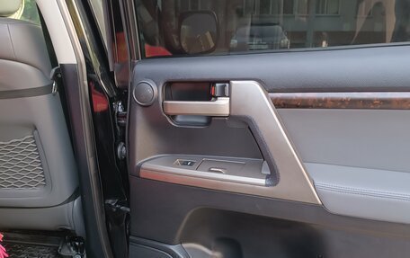 Toyota Land Cruiser 200, 2010 год, 2 950 000 рублей, 8 фотография