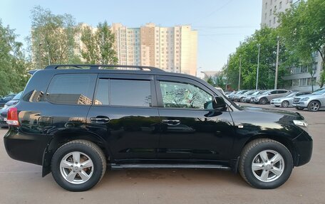 Toyota Land Cruiser 200, 2010 год, 2 950 000 рублей, 3 фотография