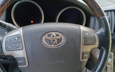 Toyota Land Cruiser 200, 2010 год, 2 950 000 рублей, 13 фотография