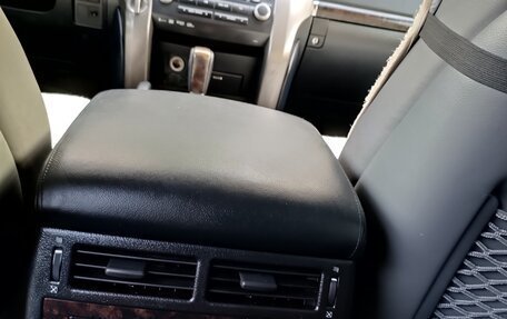 Toyota Land Cruiser 200, 2010 год, 2 950 000 рублей, 11 фотография