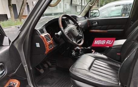 Nissan Patrol, 2005 год, 2 000 000 рублей, 7 фотография