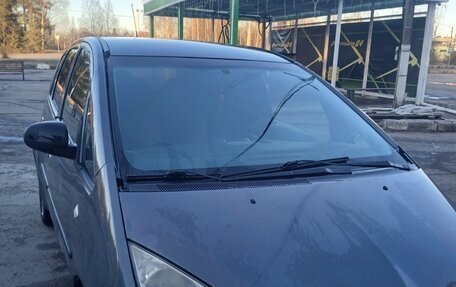 Mitsubishi Colt VI рестайлинг, 2007 год, 240 000 рублей, 2 фотография